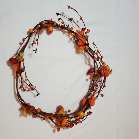 Fall Garland 5 Feet – Maple Leaves, Pumpkins, Berries, Pip Berries – Home Décor - Picture 2 of 4